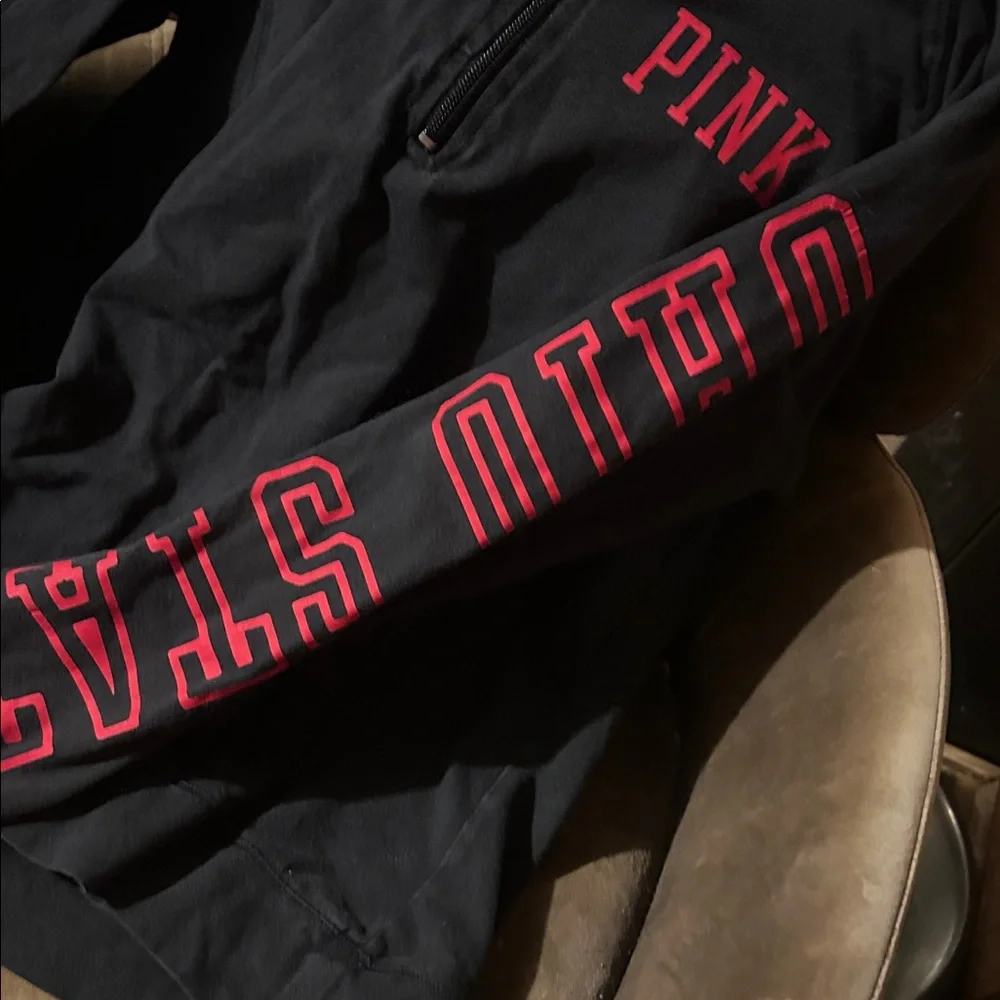 Black and Red PINK -victoria’s Secret quarter Zip-Up Hoodie - Picture 3 of 6